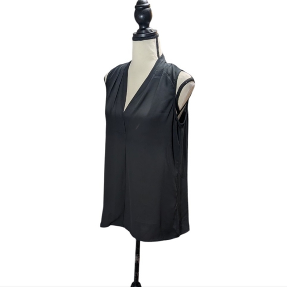 Banana Republic Charcoal Sleeveless Blouse - Picture 2 of 4